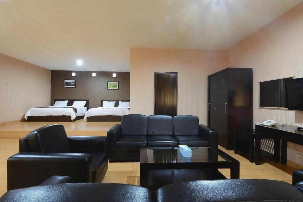 Villa Lemon Лембанг Экстерьер фото